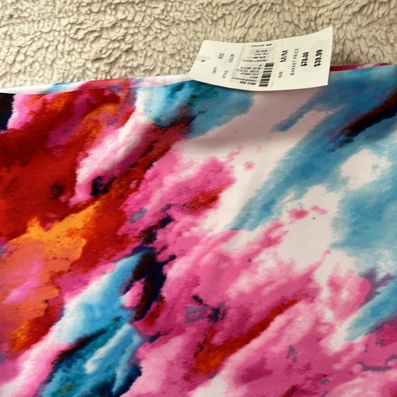 New - Picture 2 of 3